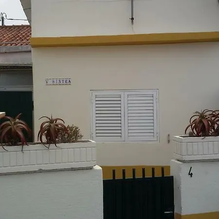 Semesterbostad Os Ricardinhos Praia Sta Cruz Silveira (Lisbon)